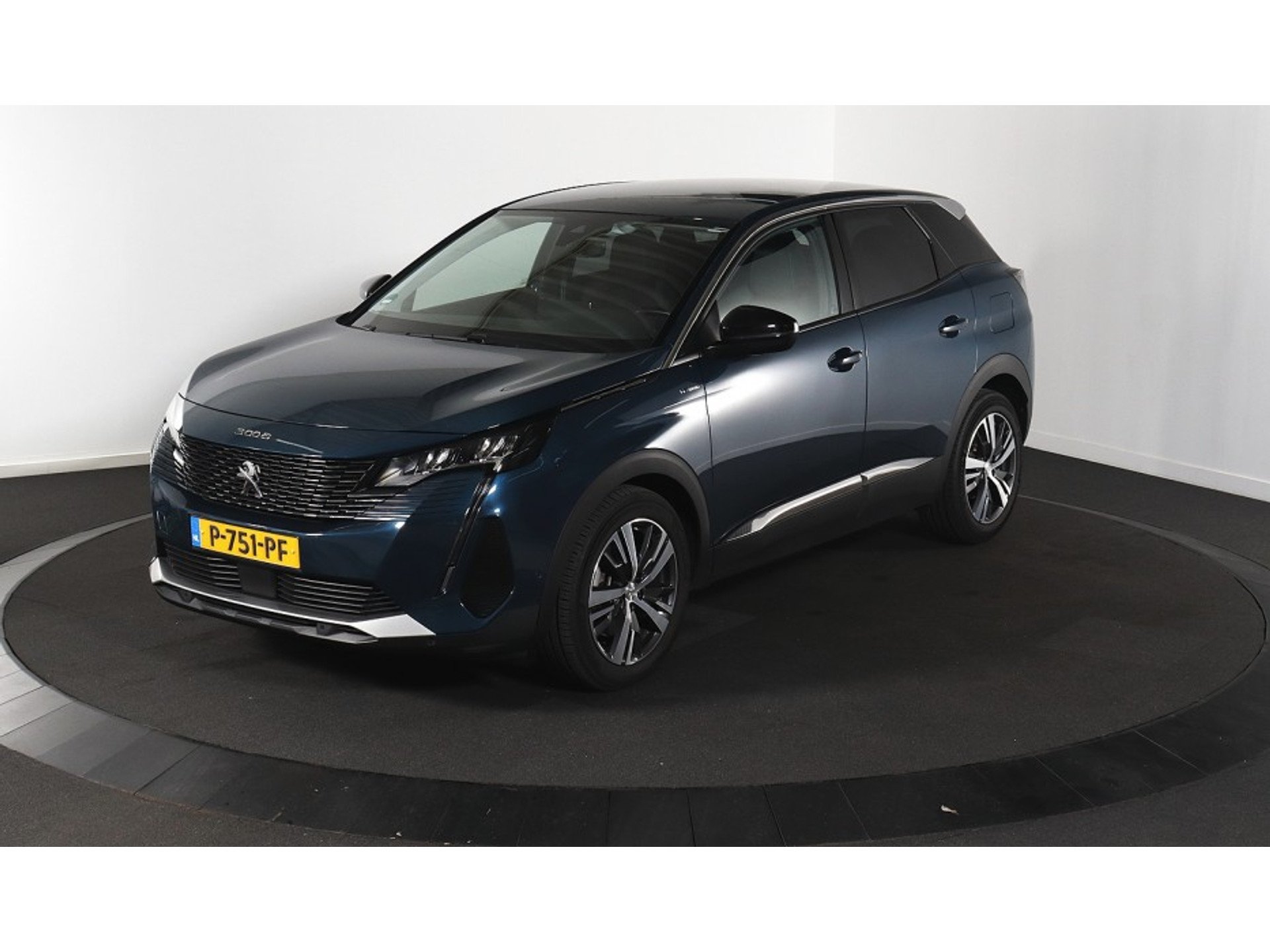 Peugeot 3008 1.6 Allure Pack - Hybrid - Automatic - 181 hp - 104.891 km