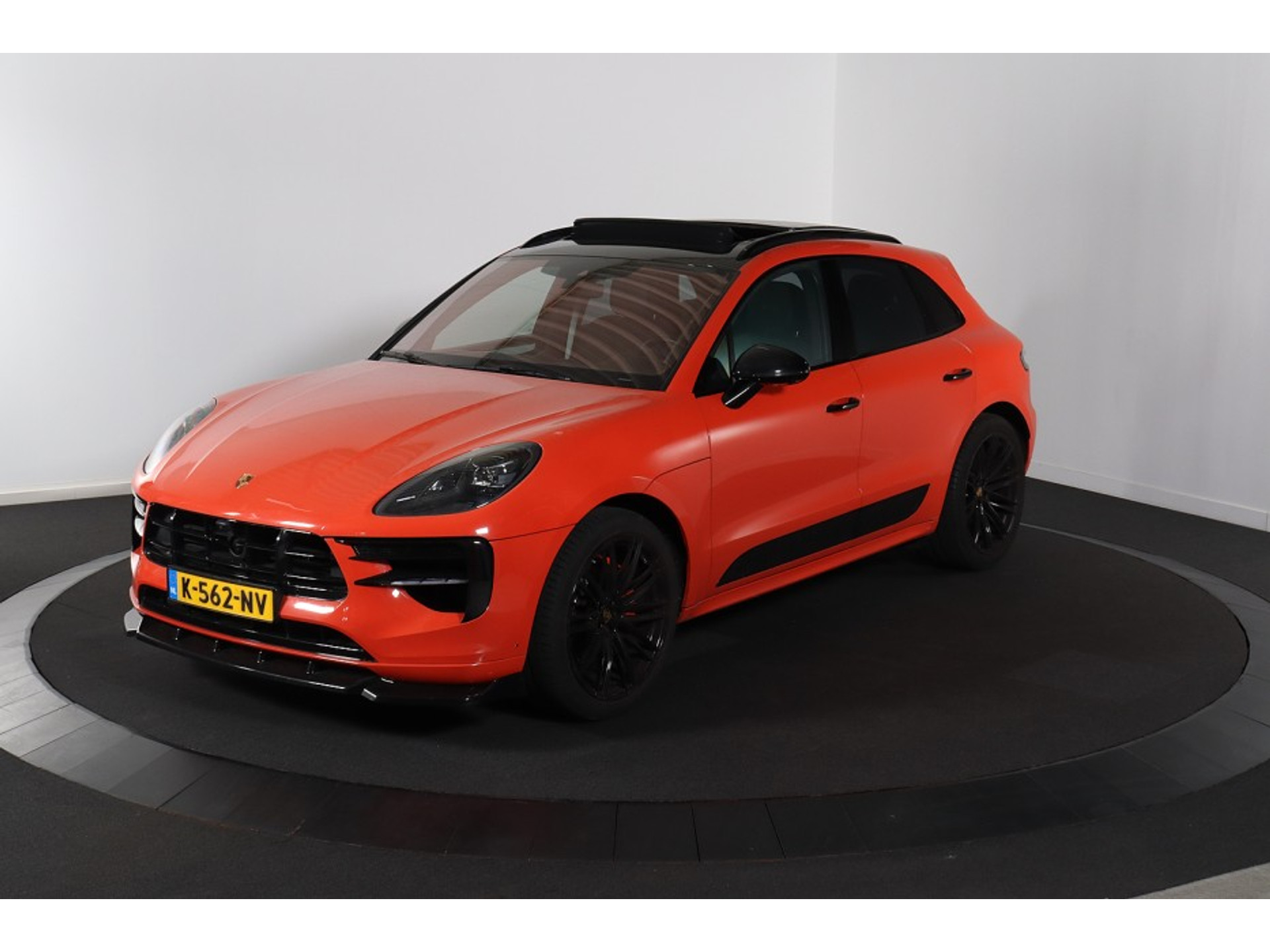 Porsche Macan GTS 2.9 - Petrol - Automatic - 381 hp - 88.751 km