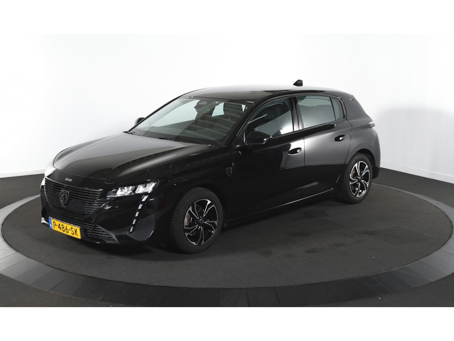 Peugeot 308 1.2i Active Pack - Petrol - Manual - 110 hp - 54.360 km