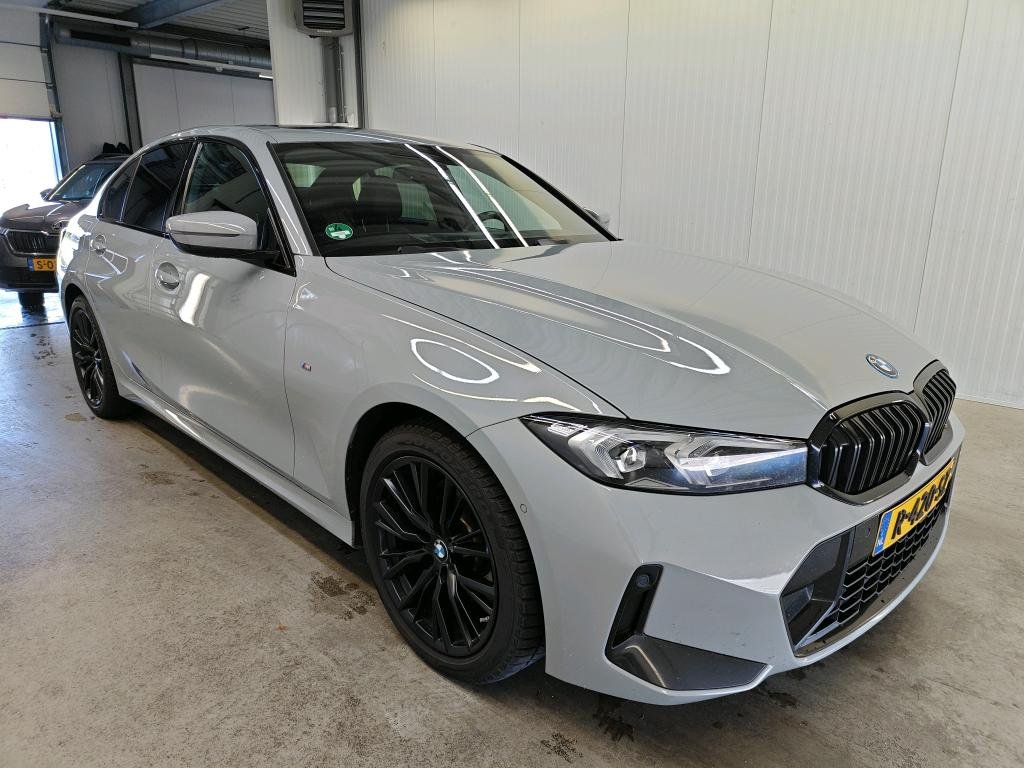 BMW 3 Series 320e M Sport - Hybrid - Automatic - 163 hp - 177.908 km