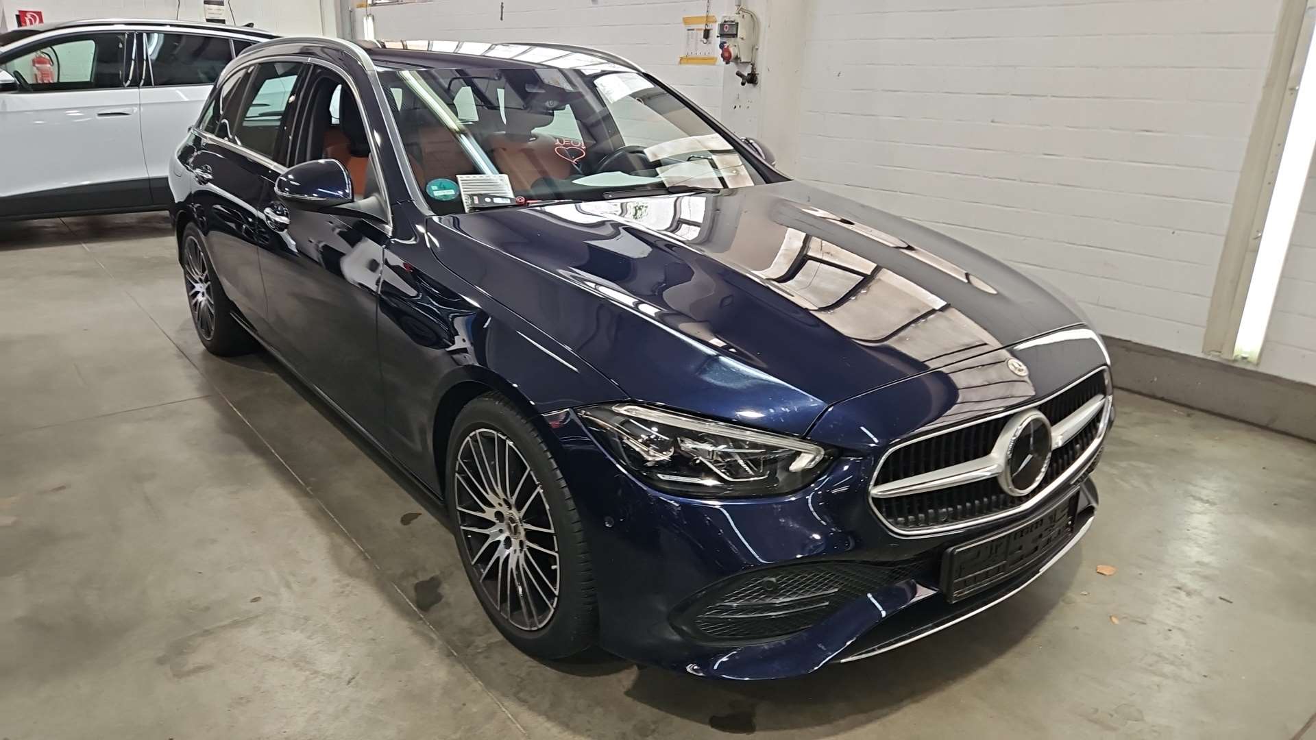 Mercedes-Benz C Break 300d Avantgarde - Diesel - Automatic - 265 hp - 70.643 km