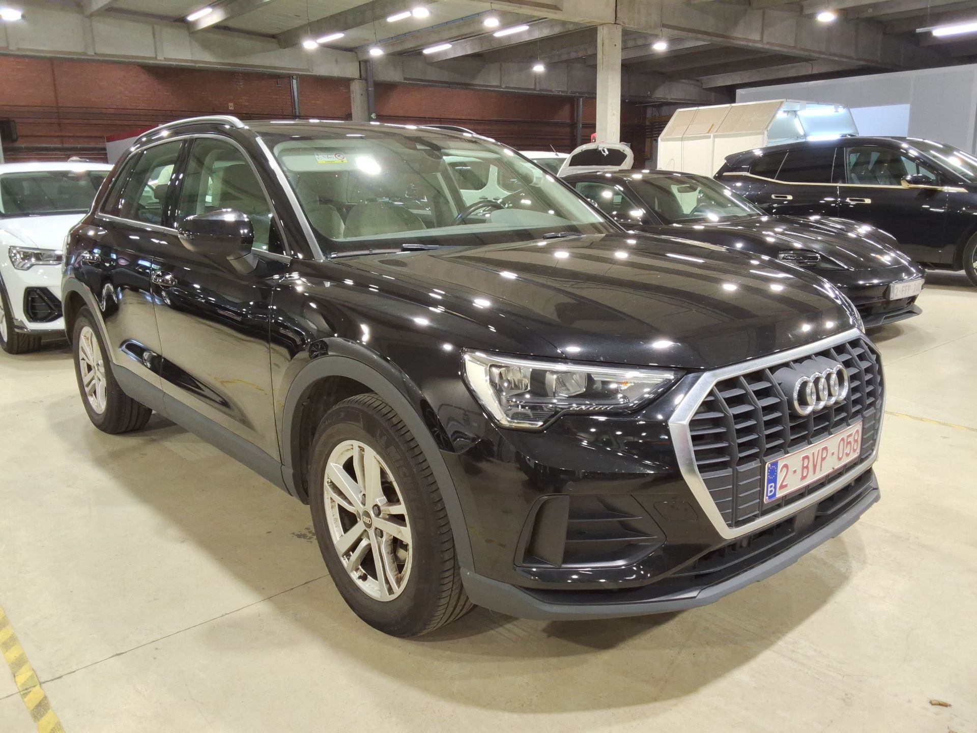 Audi Q3 35 TFSI Attraction - Petrol - Automatic - 150 hp - 130.118 km