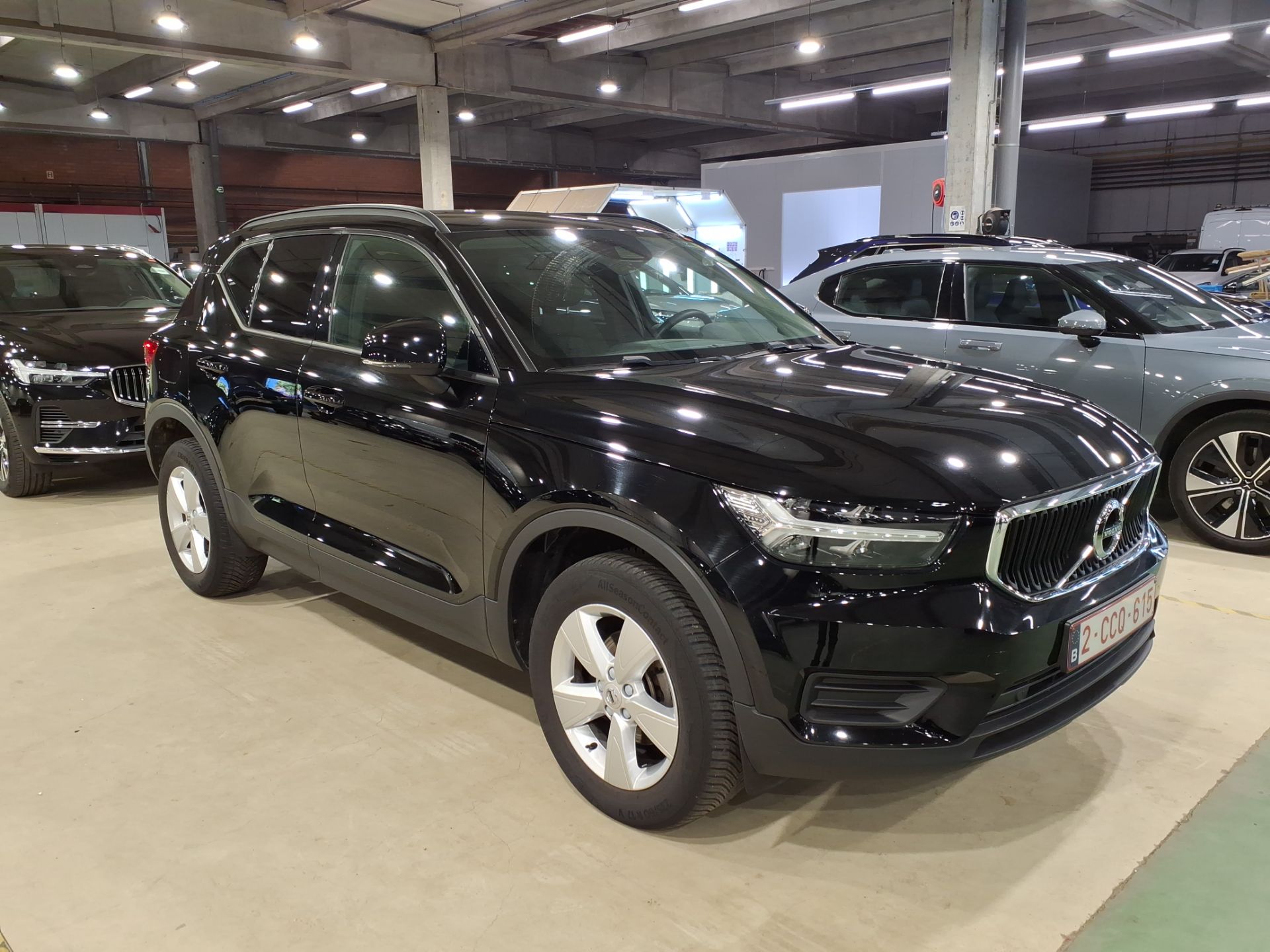 Volvo XC40 1.5 T2 Momentum - Petrol - Manual - 129 hp - 53.647 km