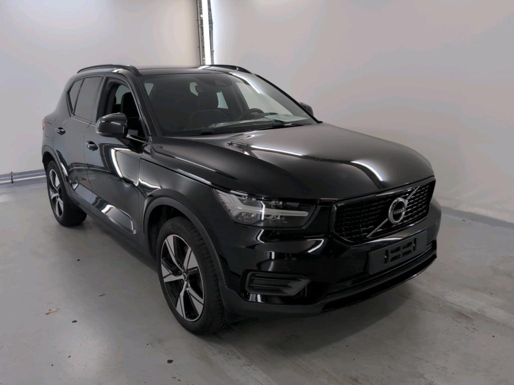 Volvo XC40 1.5 T4 Plus Dark - Hybrid - Automatic - 129 hp - 130.828 km