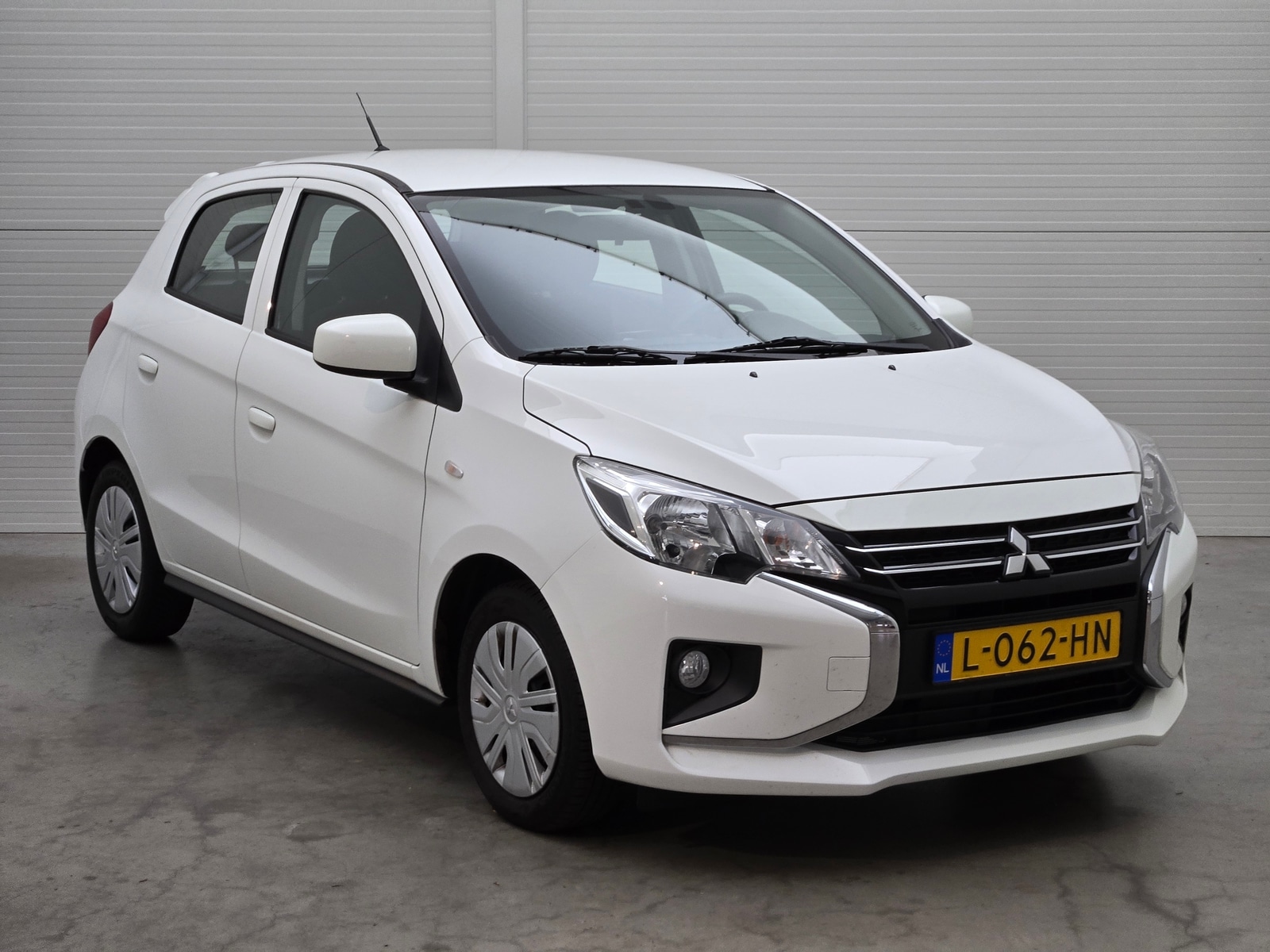 Mitsubishi Space Star 1.2 - Petrol - Manual - 71 hp - 78.971 km