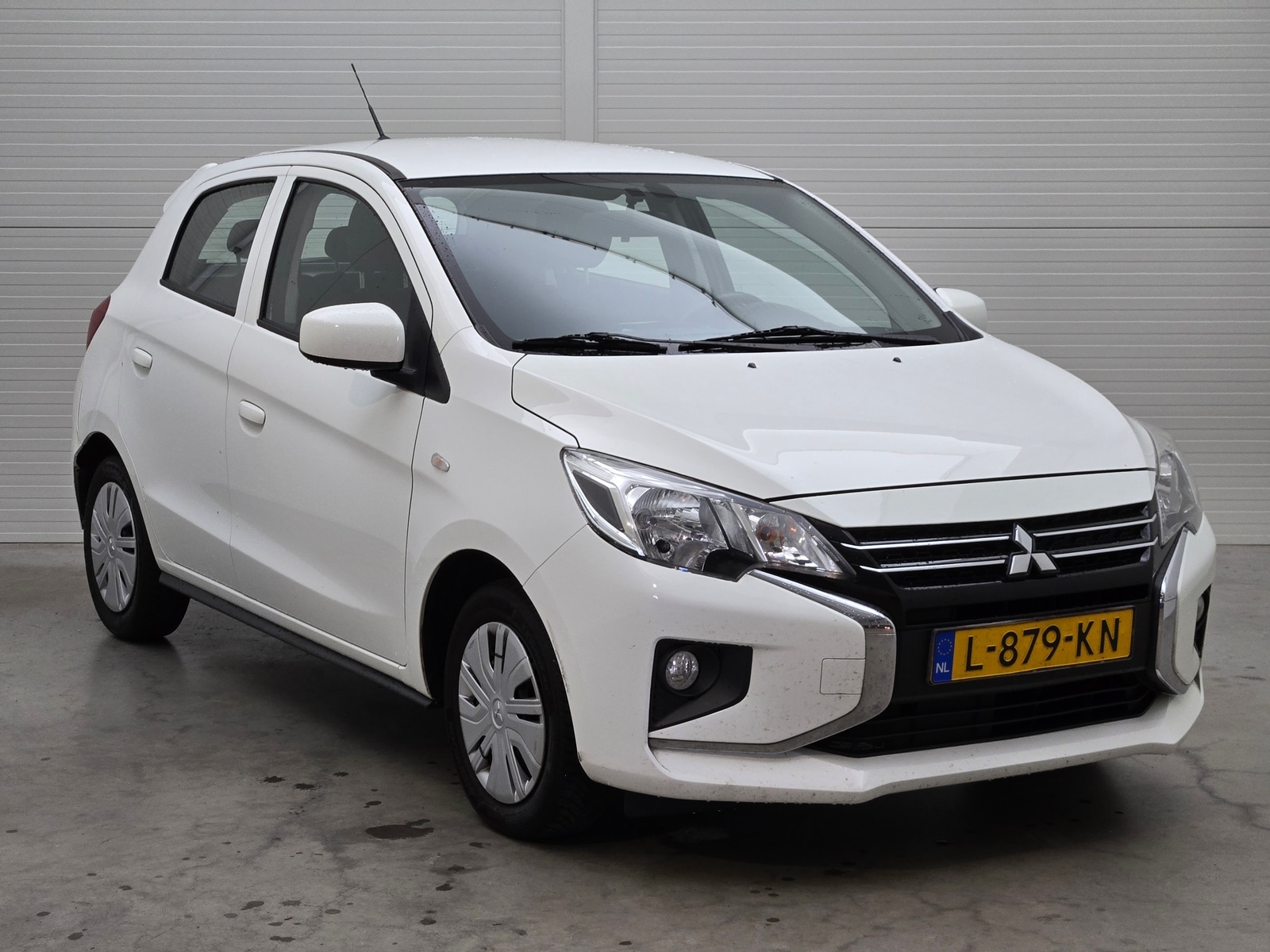 Mitsubishi Space Star 1.2 - Petrol - Manual - 71 hp - 105.743 km