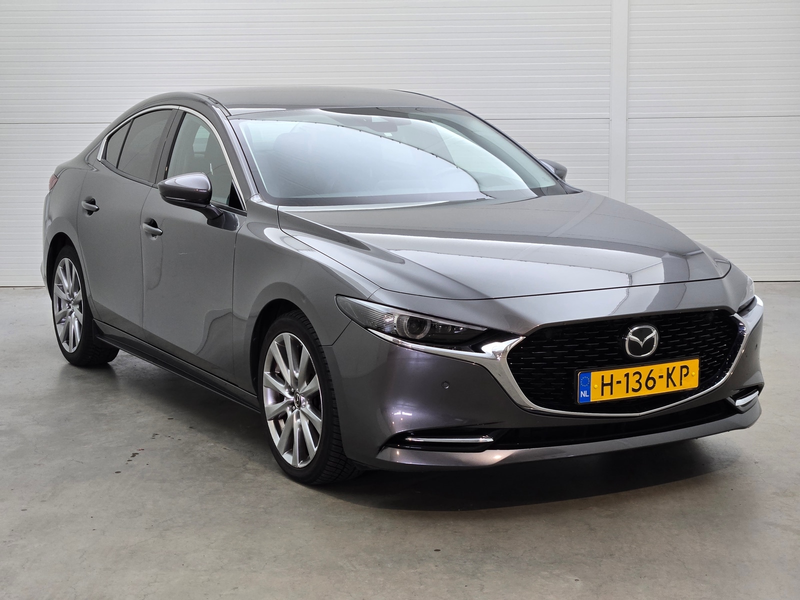 Mazda 3 2.0 Luxury - Petrol - Manual - 180 hp - 120.551 km