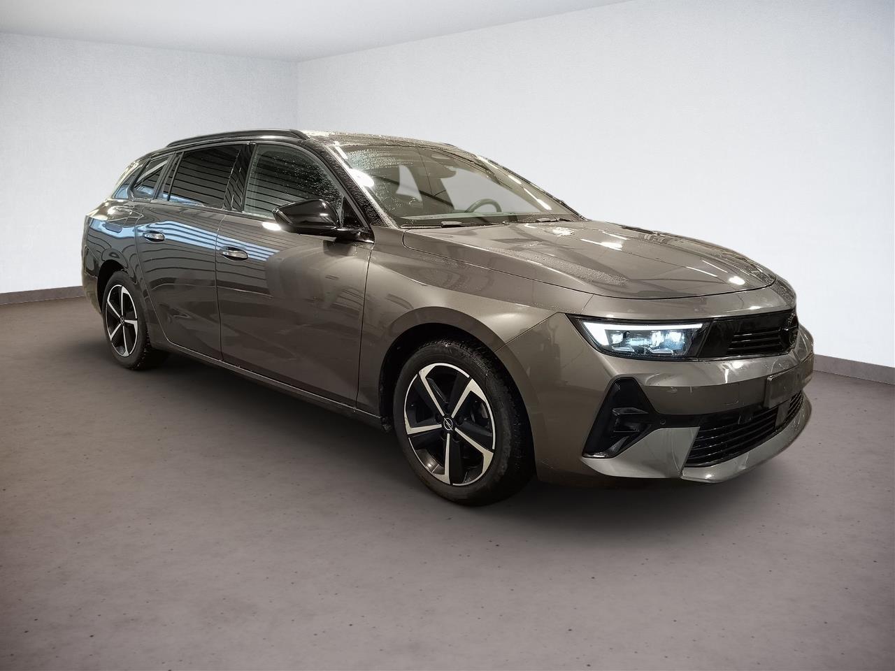Opel Astra Sports Tourer 1.2 GS - Petrol - Automatic - 130 hp - 44.408 km