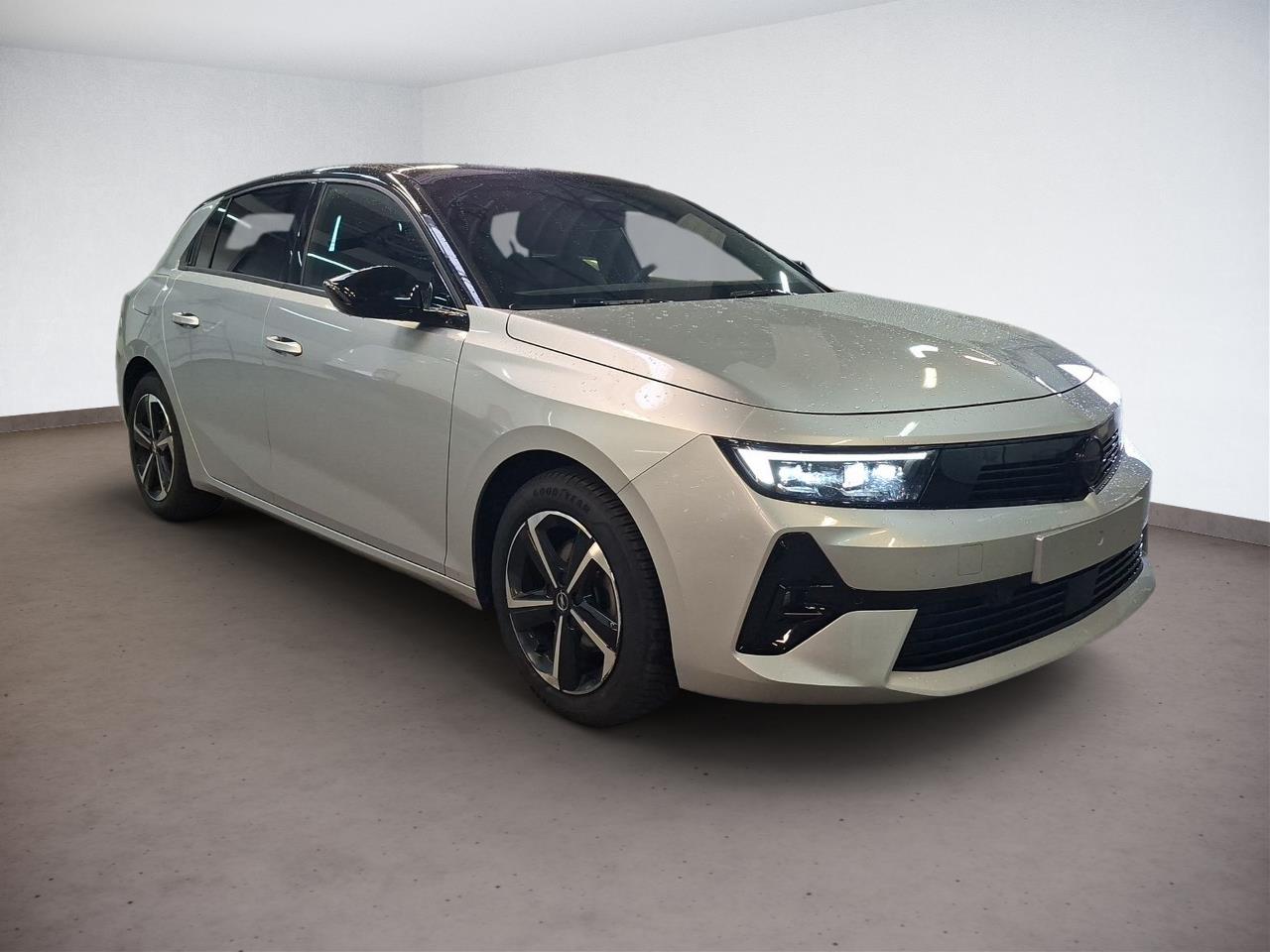 Opel Astra 1.2 GS - Petrol - Automatic - 130 hp - 39.704 km