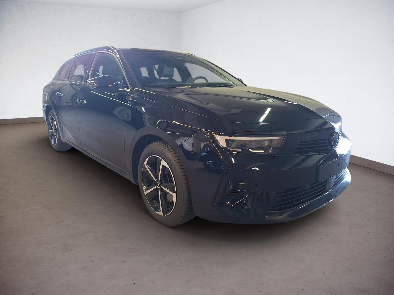 Opel Astra Sports Tourer 1.2 GS - Petrol - Manual - 130 hp - 45.642 km