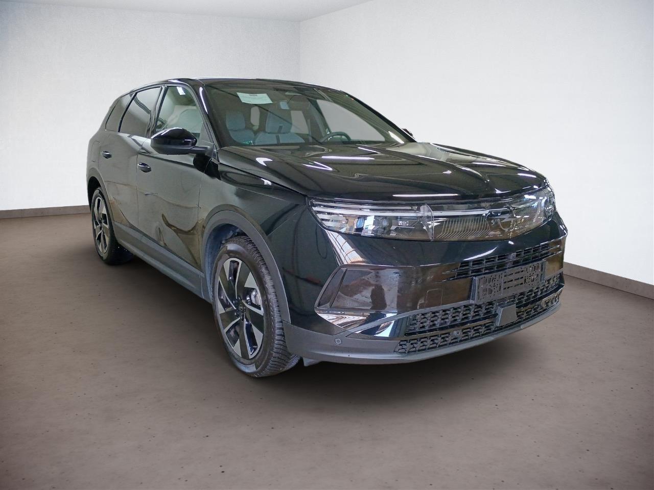Opel Grandland 1.2 GS - Petrol - Automatic - 136 hp - 12.967 km