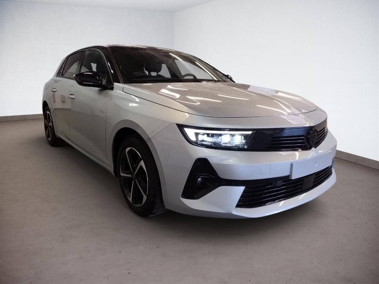 Opel Astra 1.2 GS - Petrol - Automatic - 130 hp - 35.047 km