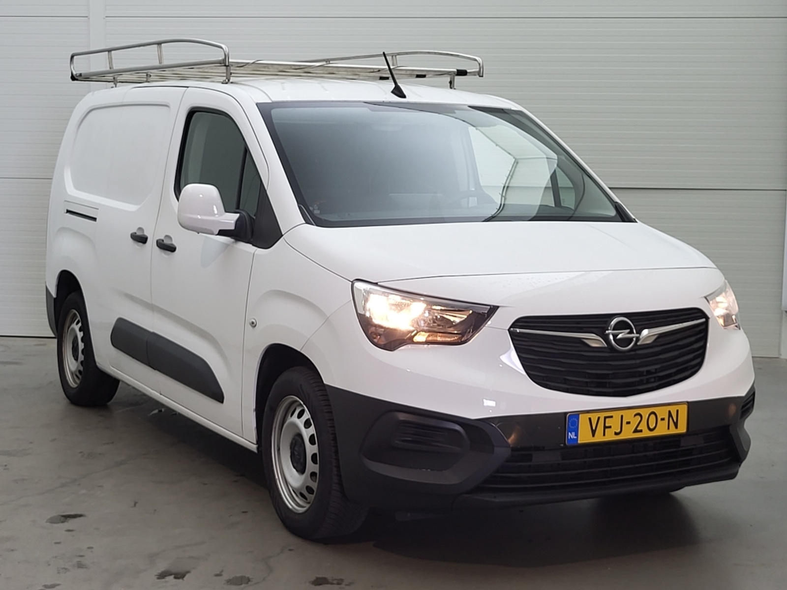 Opel Combo XL 1.5d Edition - Diesel - Manual - 102 hp - 110.718 km