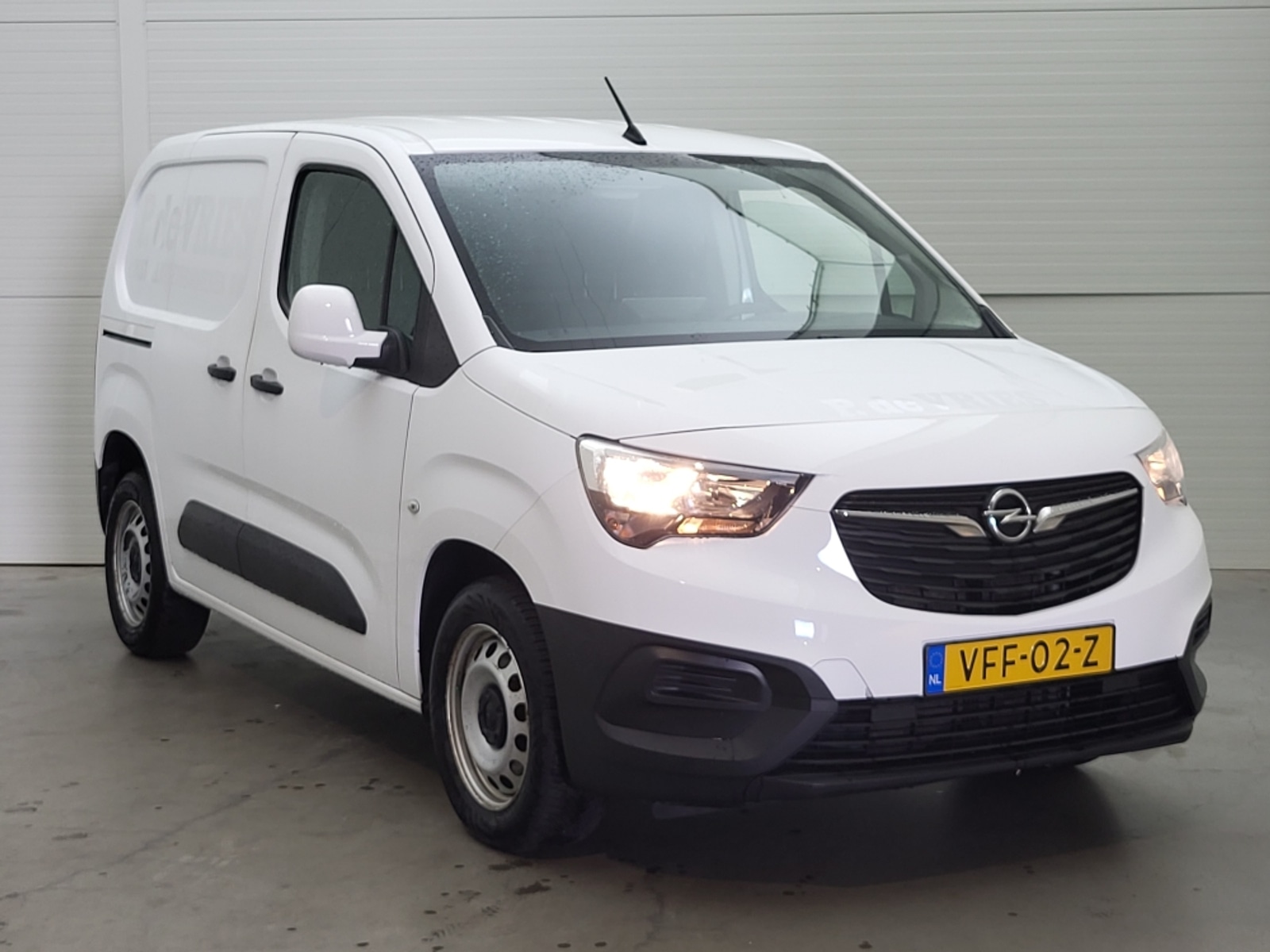 Opel Combo 1.5d Edition - Diesel - Manual - 102 hp - 72.580 km