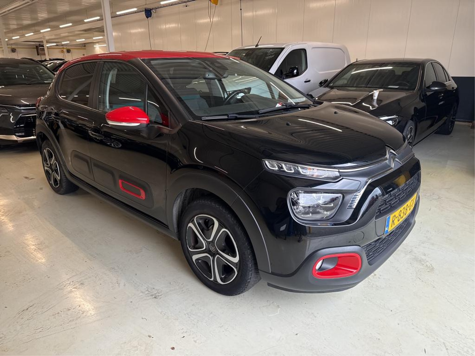Citroën C3 1.2i Feel - Petrol - Manual - 83 hp - 174.973 km