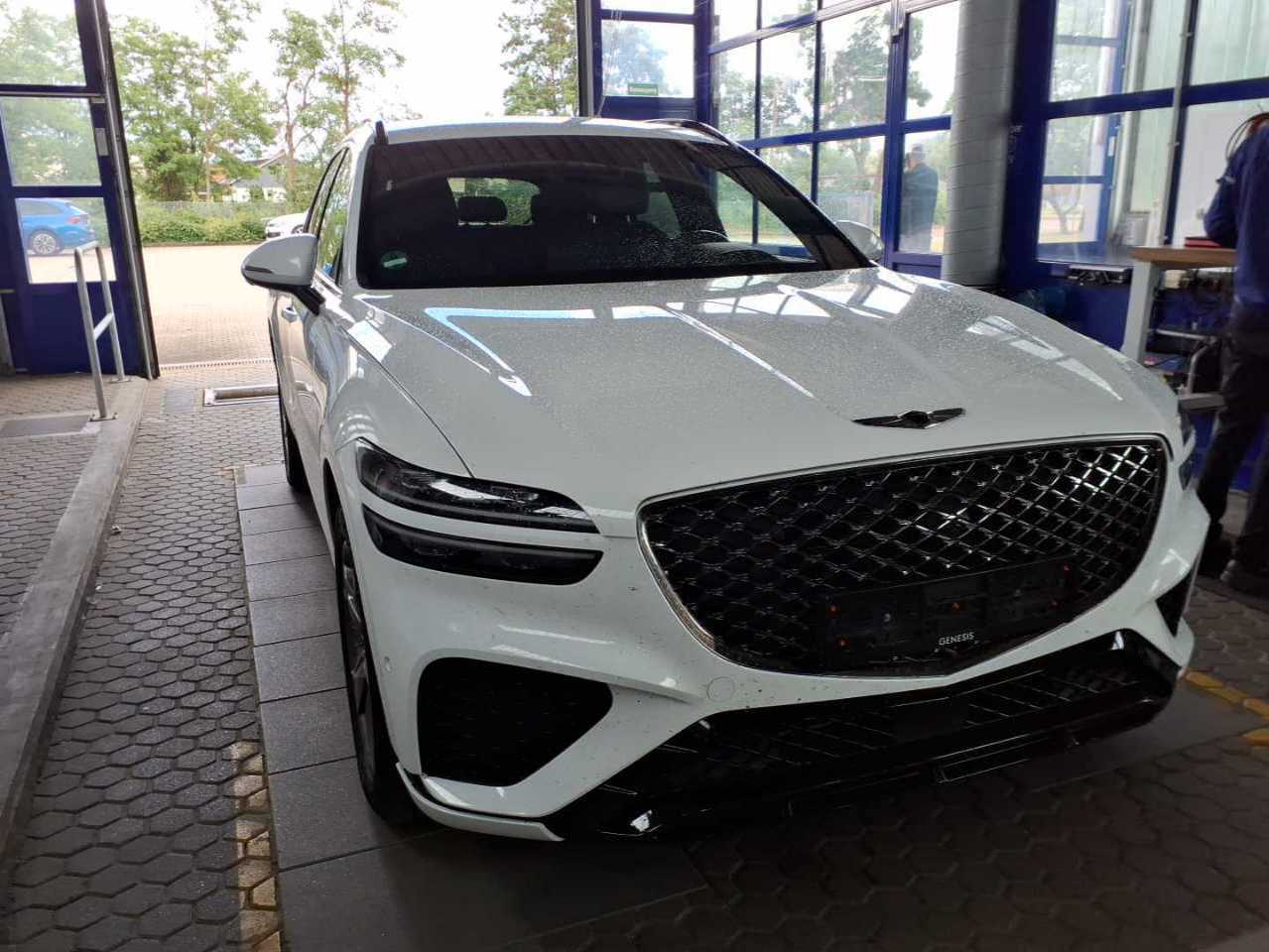 Genesis GV70 2.5 Sport - Petrol - Automatic - 305 hp - 70.360 km