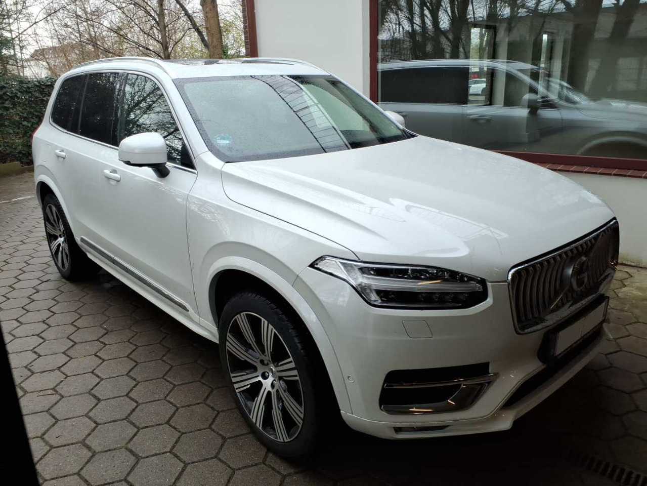 Volvo XC90 B5 Plus Bright - AWD - Diesel - Automatic - 235 hp - 27.433 km