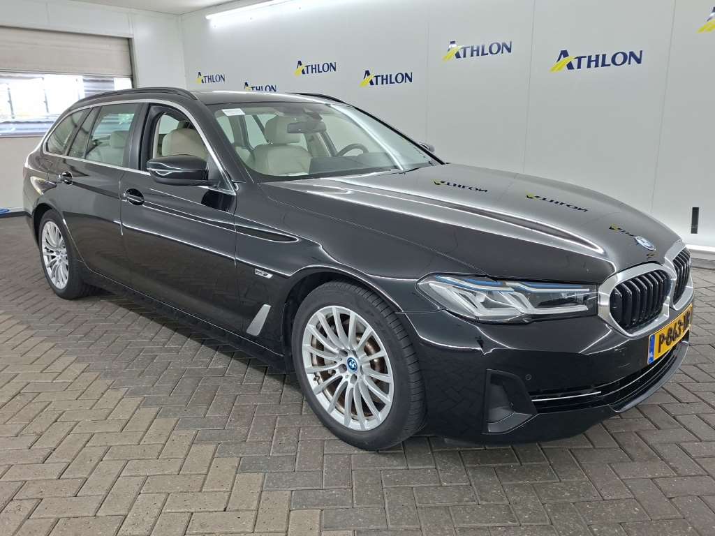 BMW 5 Series Touring 530e Business - Hybrid - Automatic - 184 hp - 136.817 km