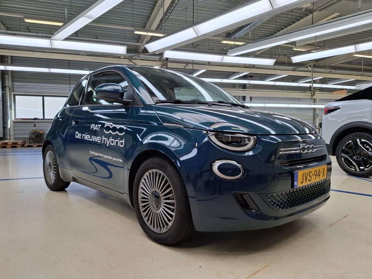 Fiat 500 1.0 Launch - Petrol - Manual - 65 hp - 5.110 km