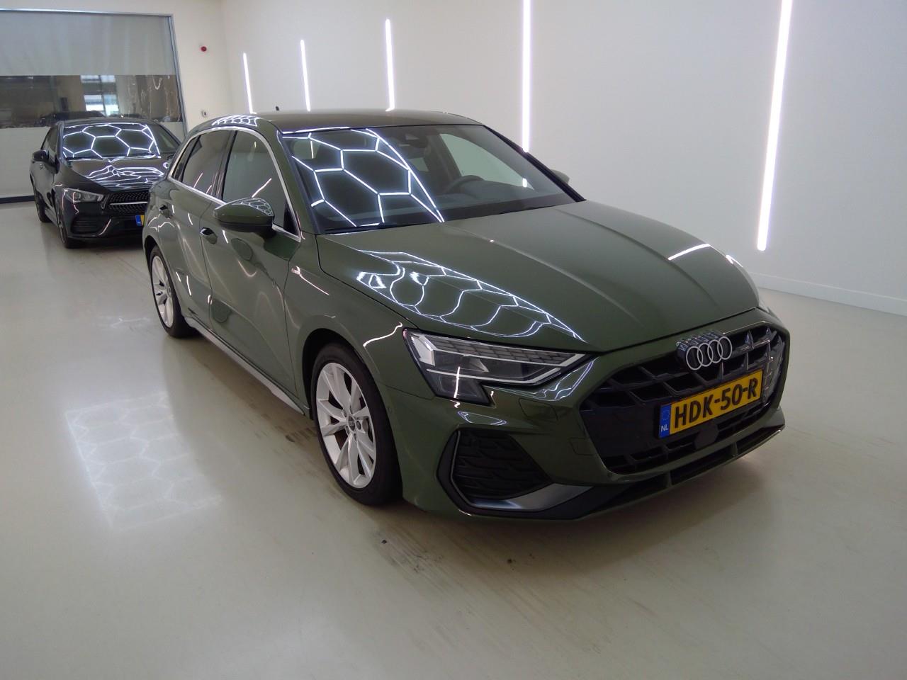 Audi A3 Sportback 35 TFSI S Edition - Petrol - Automatic - 150 hp - 16.842 km