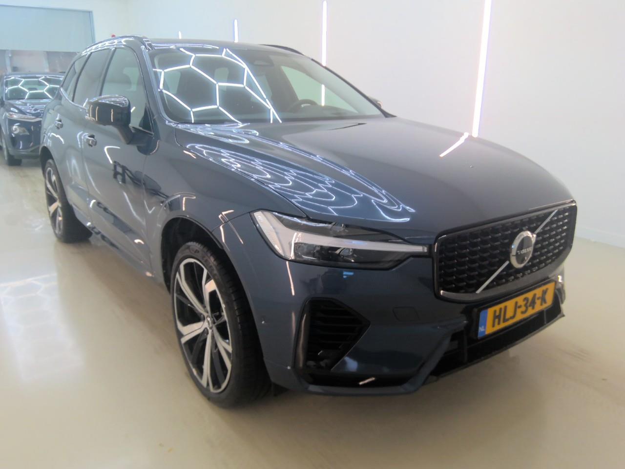 Volvo XC60 T8 Ultimate Dark - AWD - Hybrid - Automatic - 310 hp - 85.236 km