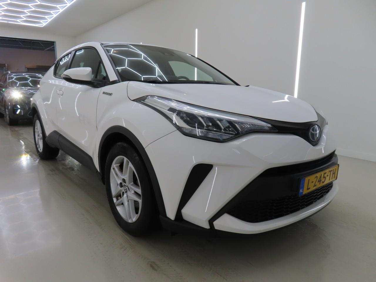 Toyota C-HR 1.8 Active - Hybrid - Automatic - 98 hp - 36.869 km