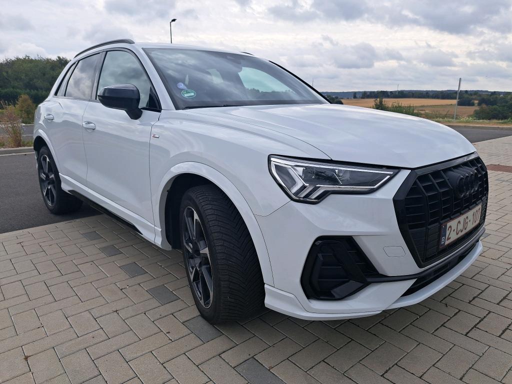Audi Q3 45 TFSIe S Line - Hybrid - Automatic - 150 hp - 136.743 km