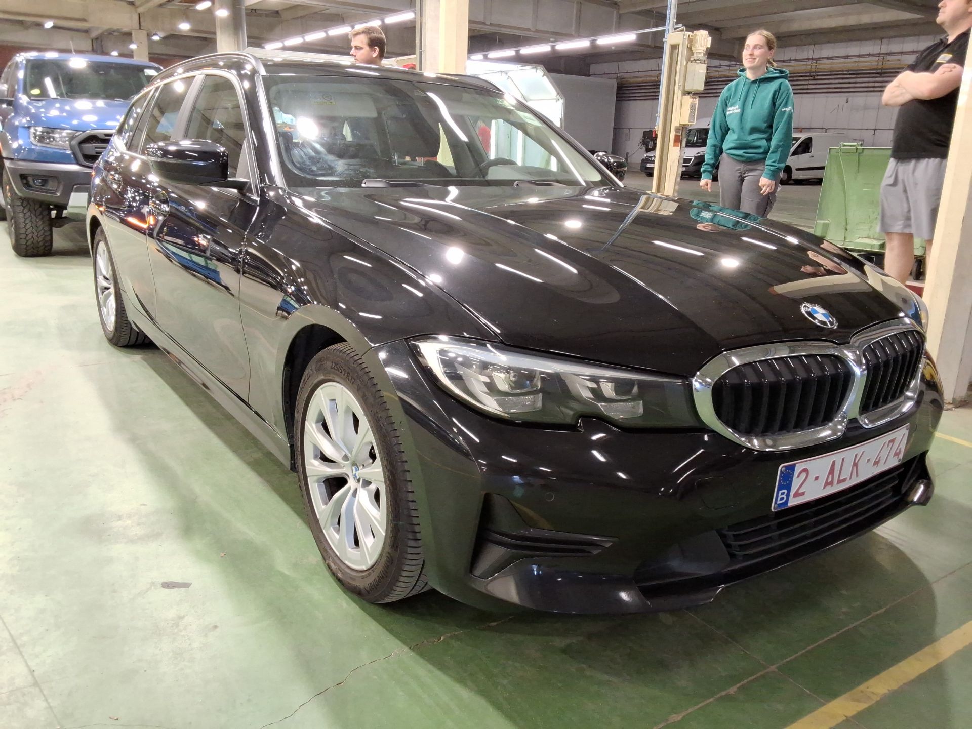 BMW 3 Series Touring 320e - Hybrid - Automatic - 163 hp - 165.959 km