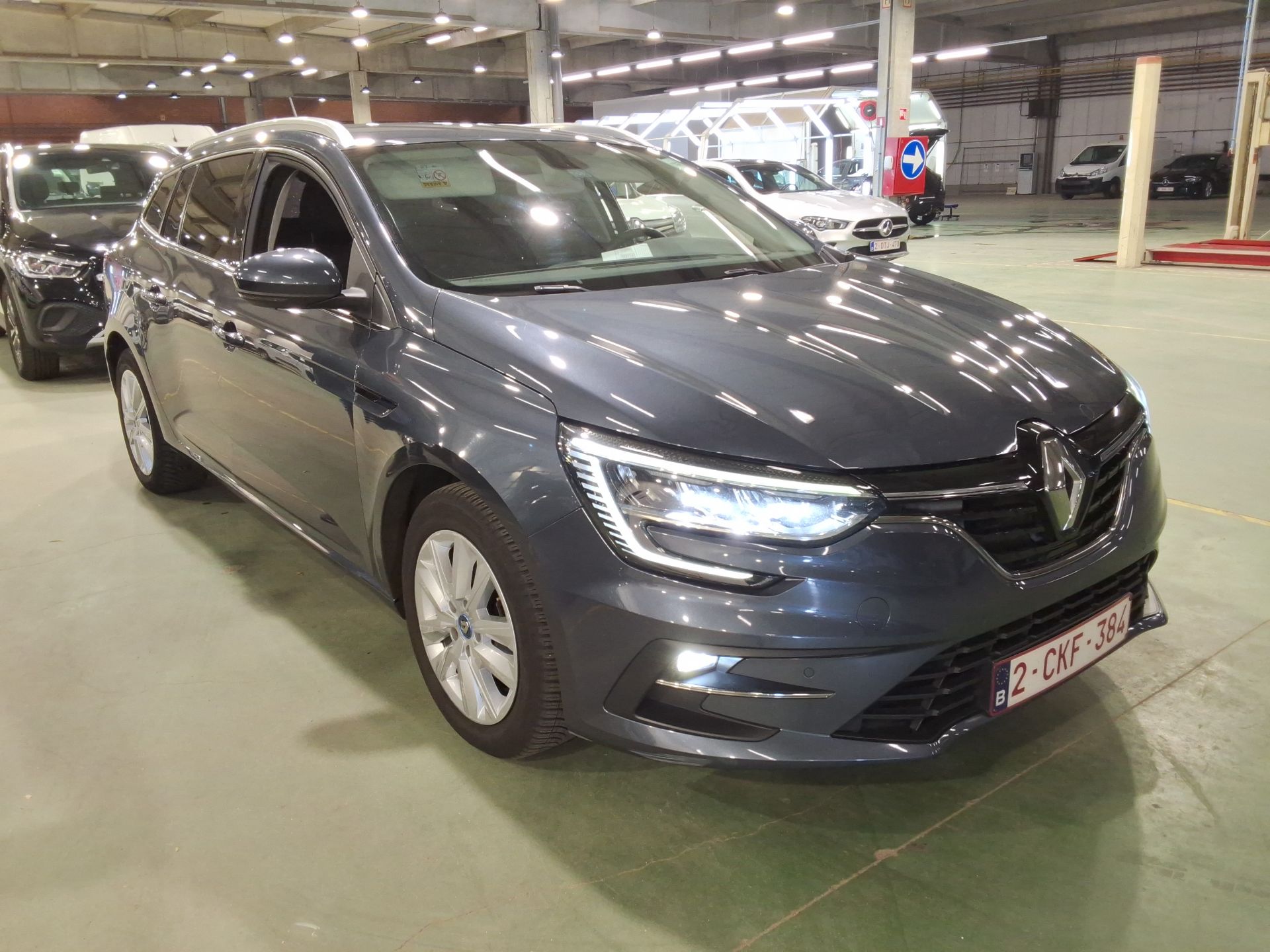 Renault Megane Grandtour 1.6i - Hybrid - Automatic - 91 hp - 125.790 km