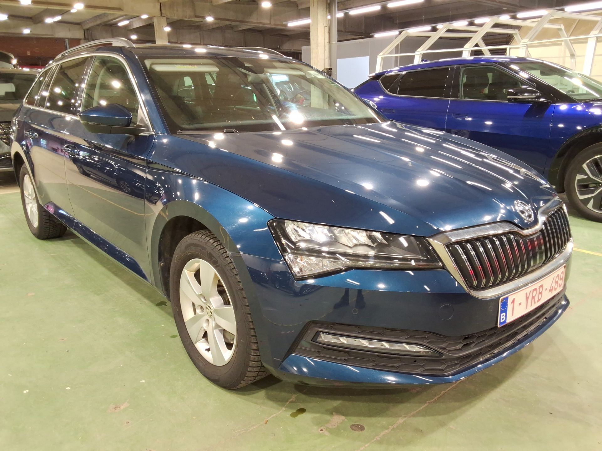 Skoda Superb Combi 1.6 TDI Ambition - Diesel - Automatic - 120 hp - 151.608 km