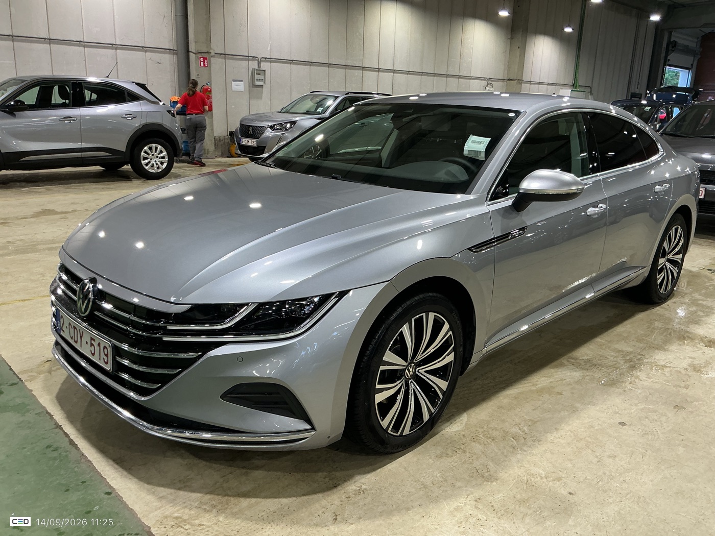 Volkswagen Arteon 1.4 Elegance Business - Hybrid - Automatic - 156 hp - 97.769 km