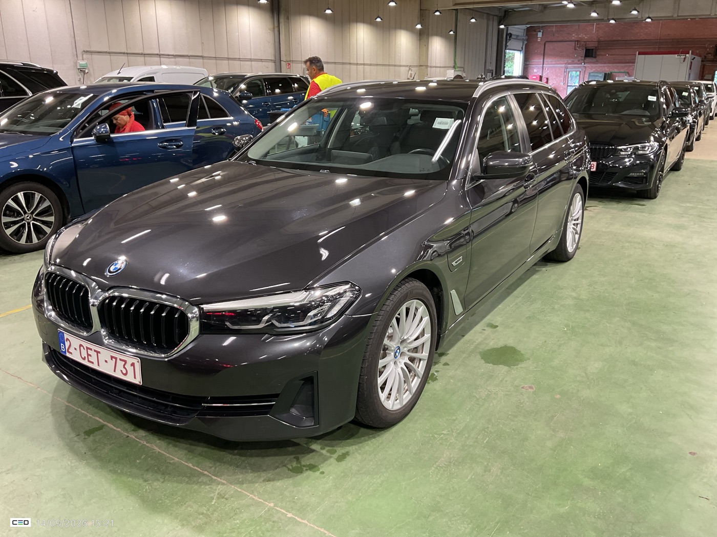 BMW 5 Series Touring 530e - xDrive - Hybrid - Automatic - 163 hp - 157.661 km