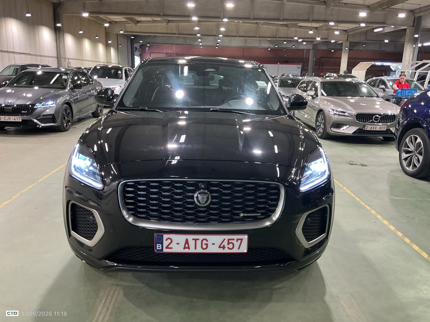Jaguar E-Pace 1.5 P300e R-Dynamic S - AWD - Hybrid - Automatic - 200 hp - 189.589 km