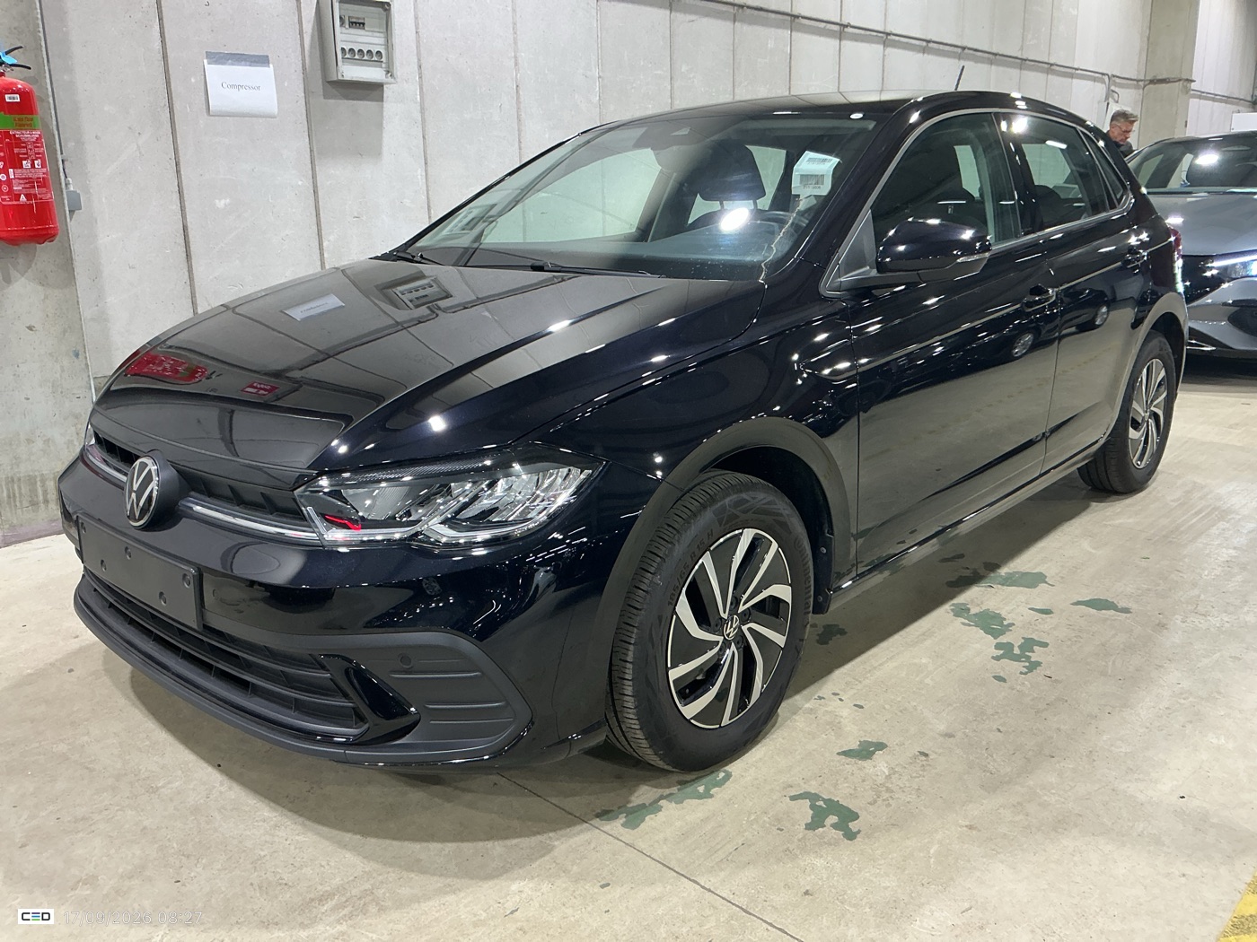 Volkswagen Polo 1.0 TSI Life - Petrol - Manual - 95 hp - 33.295 km