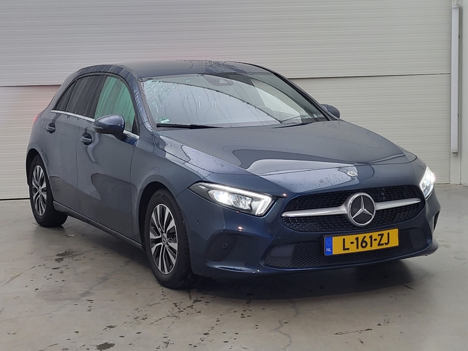 Mercedes-Benz A 180 Business Solution AMG - Petrol - Automatic - 136 hp - 140.705 km