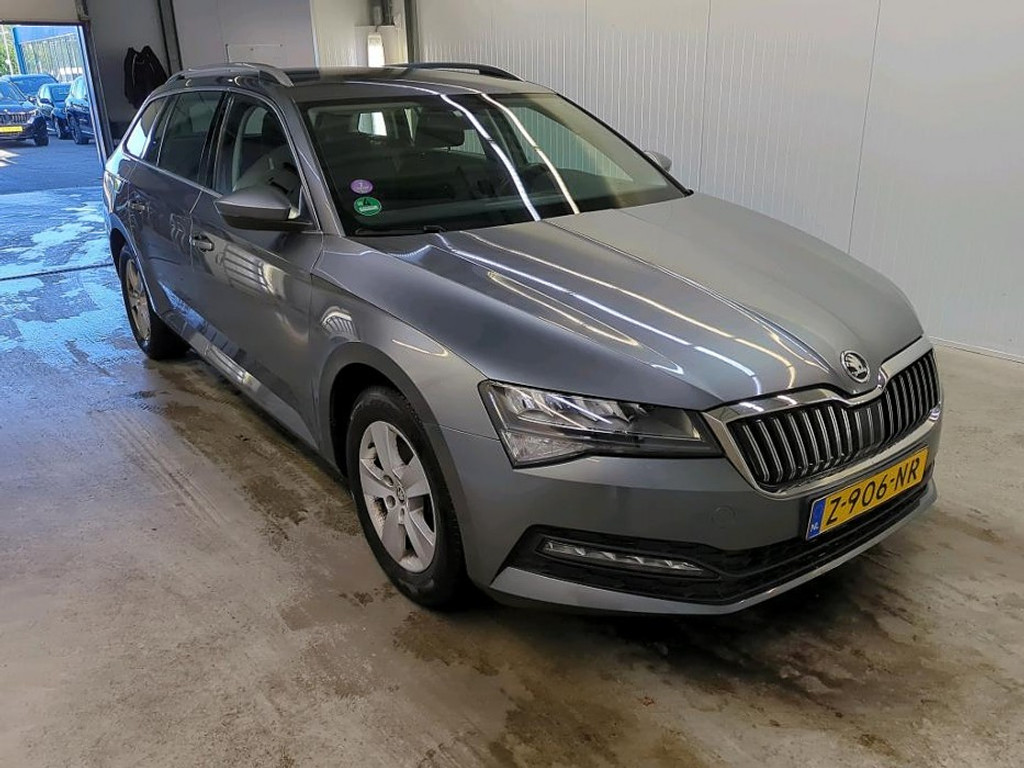 Skoda Superb Combi 1.5 TSI Business - Petrol - Automatic - 150 hp - 88.189 km
