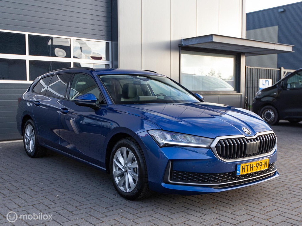Skoda Superb Combi 1.5 TSI Business - Petrol - Automatic - 150 hp - 12.290 km