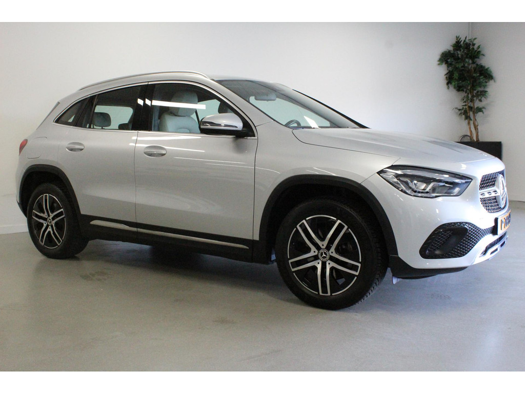 Mercedes-Benz GLA 250e progressive - Hybrid - Automatic - 160 hp - 74.177 km