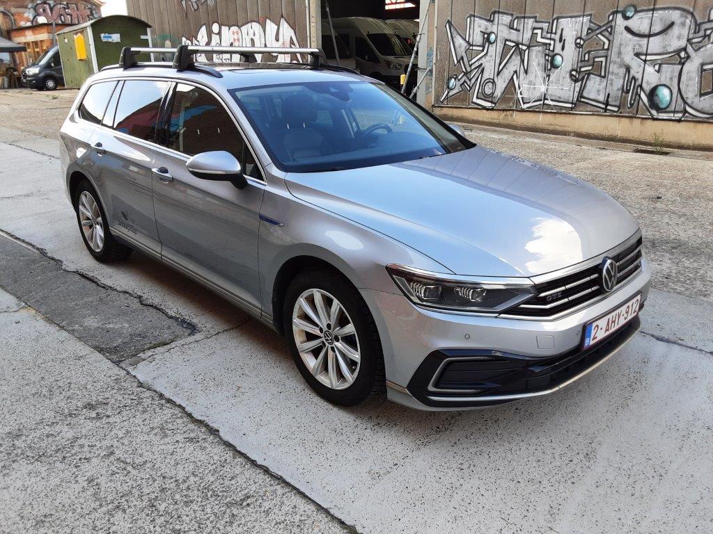 Volkswagen Passat Variant GTE 1.4 Business - Hybrid - Automatic - 156 hp - 179.680 km