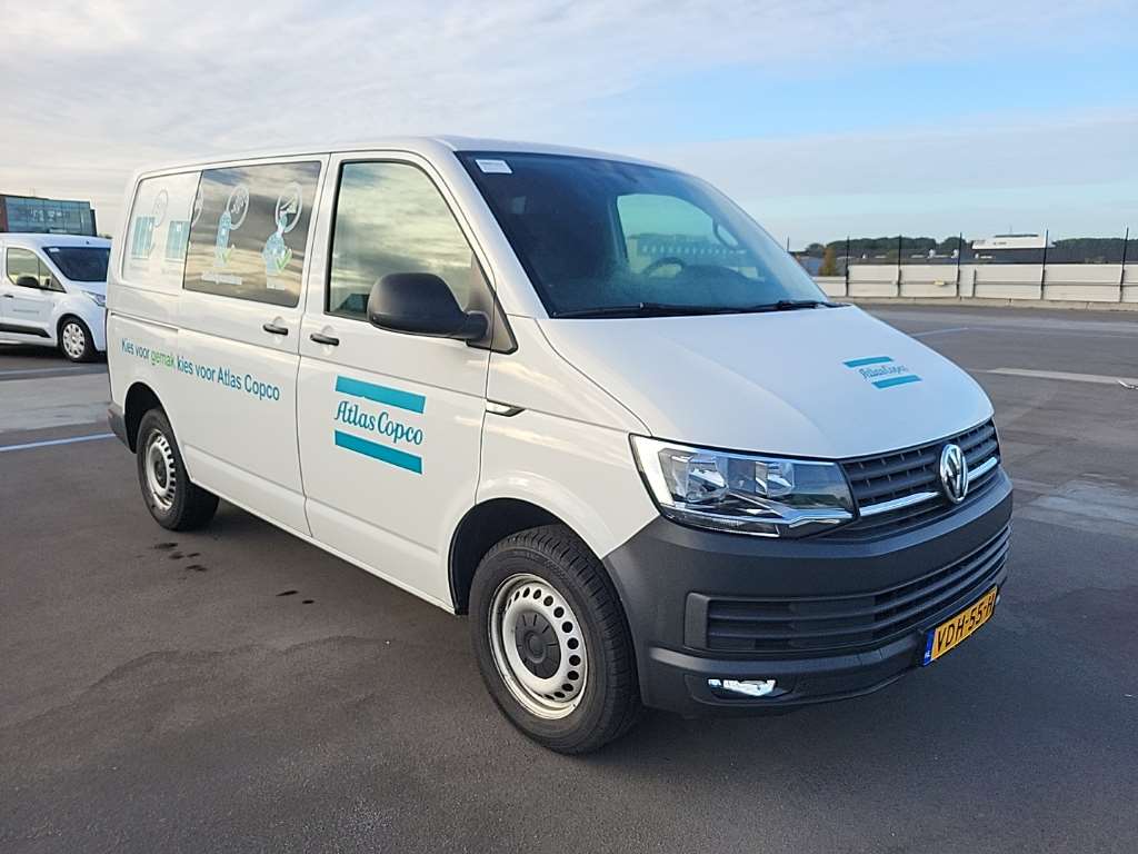 Volkswagen Transporter L1H1 2.0 TDI - Diesel - Manual - 102 hp - 134.898 km