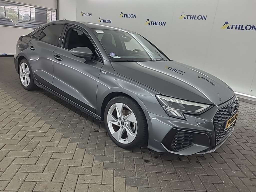 Audi A3 35 TFSI S Edition - Petrol - Automatic - 150 hp - 105.112 km