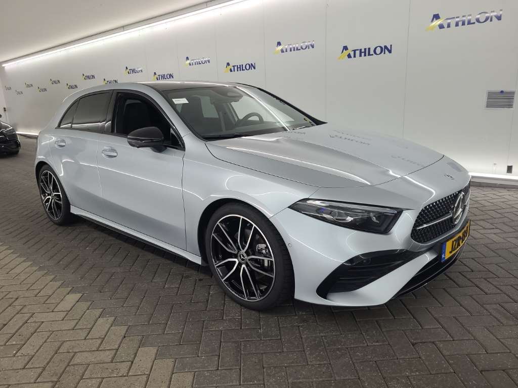 Mercedes-Benz A 180 Business Solution AMG - Petrol - Automatic - 136 hp - 19.935 km