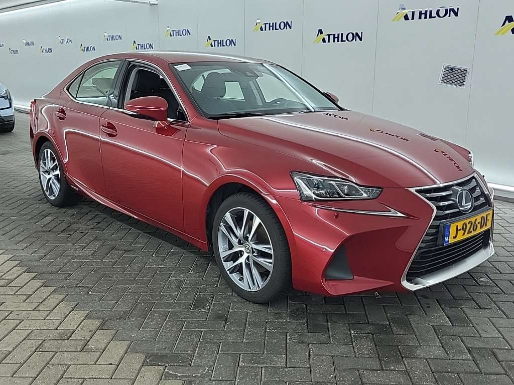 Lexus IS 300h Business - Hybrid - Automatic - 181 hp - 45.750 km