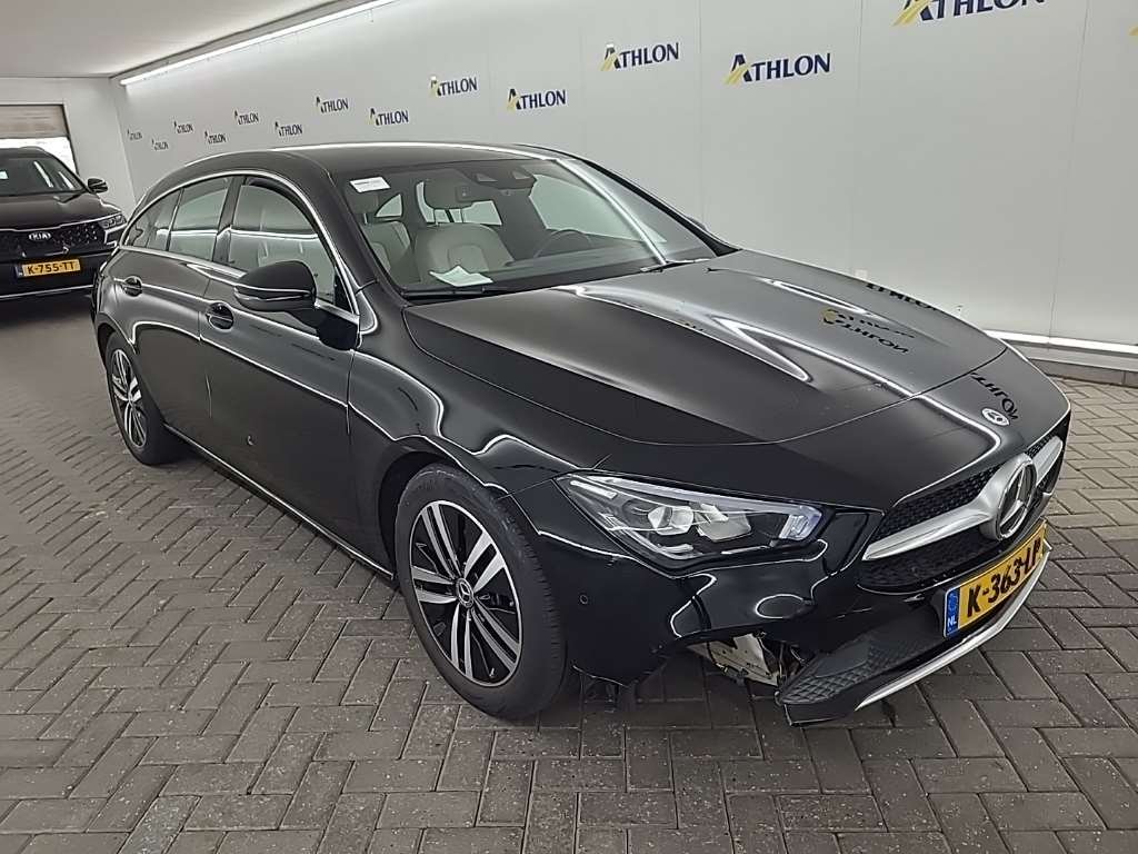 Mercedes-Benz CLA Shooting Brake 180 Luxury - Petrol - Automatic - 136 hp - 55.513 km