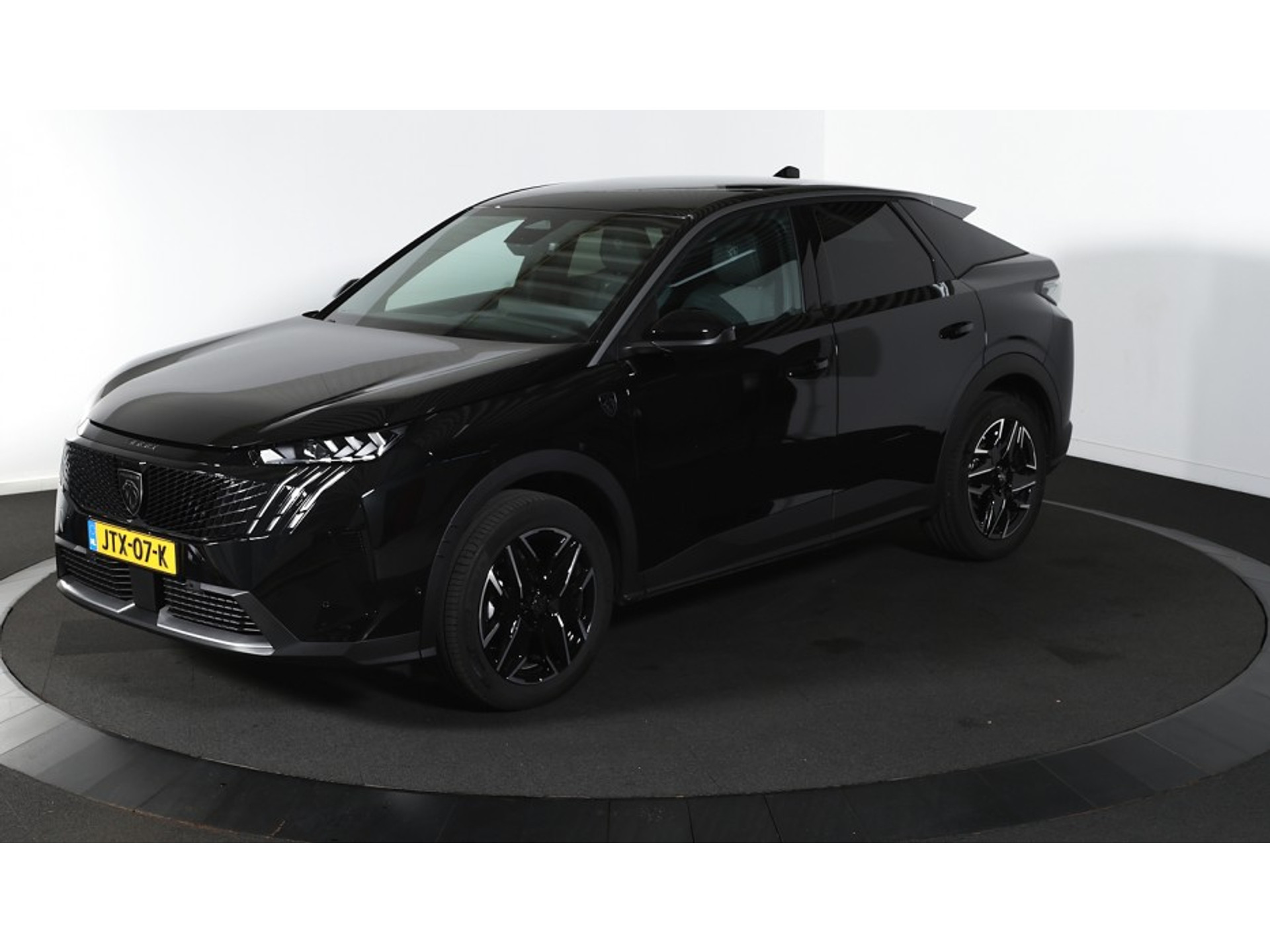 Peugeot 3008 1.2 GT - Hybrid - Automatic - 136 hp - 22.070 km