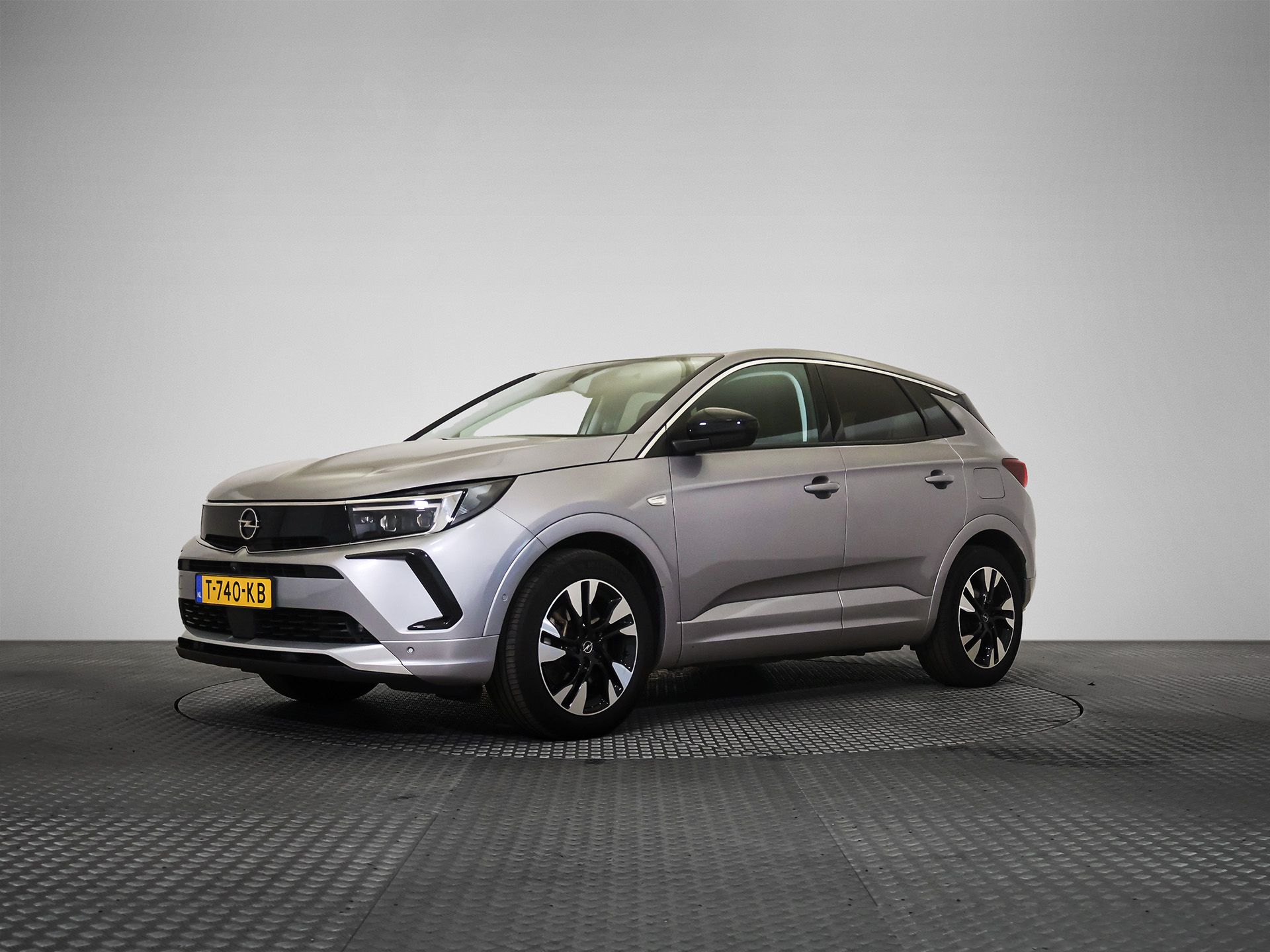 Opel Grandland 1.6 - Hybrid - Automatic - 181 hp - 95.159 km