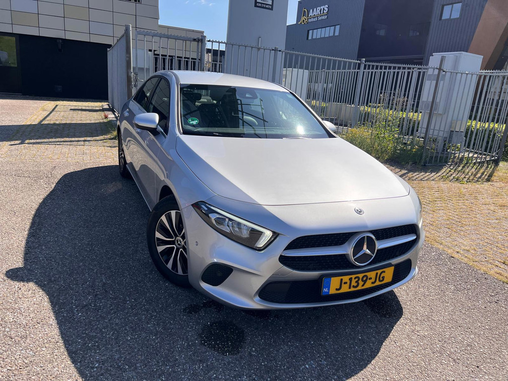 Mercedes-Benz A 180d Business Solution - Diesel - Automatic - 116 hp - 85.716 km