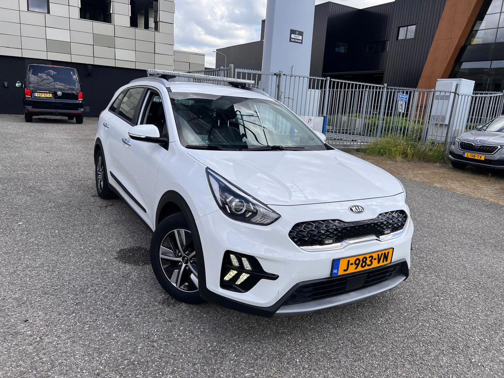Kia Niro 1.6 GDI DynamicLine - Hybrid - Automatic - 105 hp - 132.385 km
