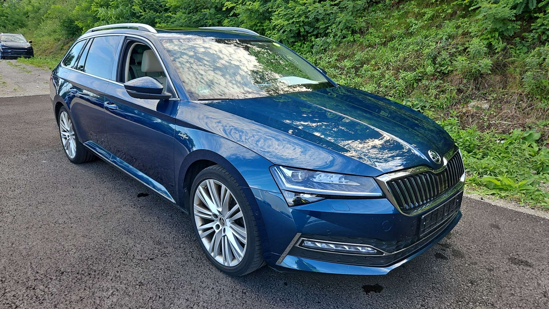 Skoda Superb Combi 2.0 TDI L&K - Diesel - Automatic - 150 hp - 121.545 km