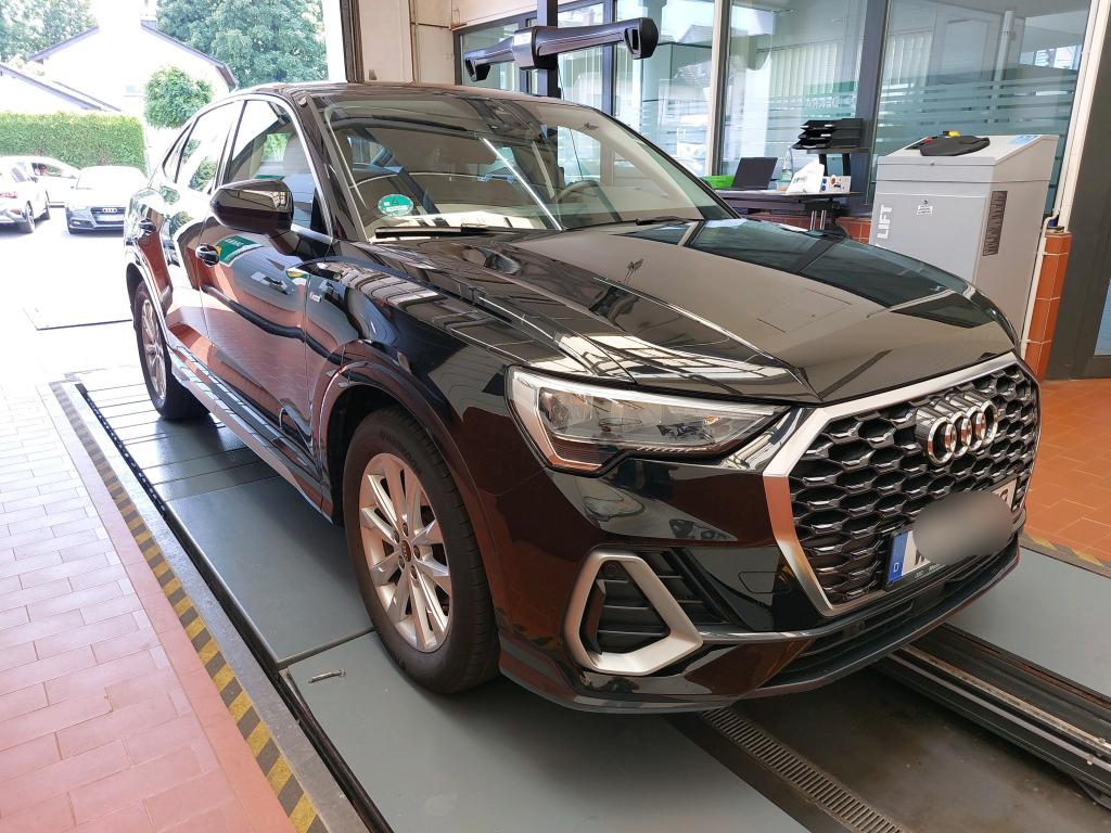 Audi Q3 Sportback 35 TDI S Line - Diesel - Automatic - 150 hp - 57.821 km